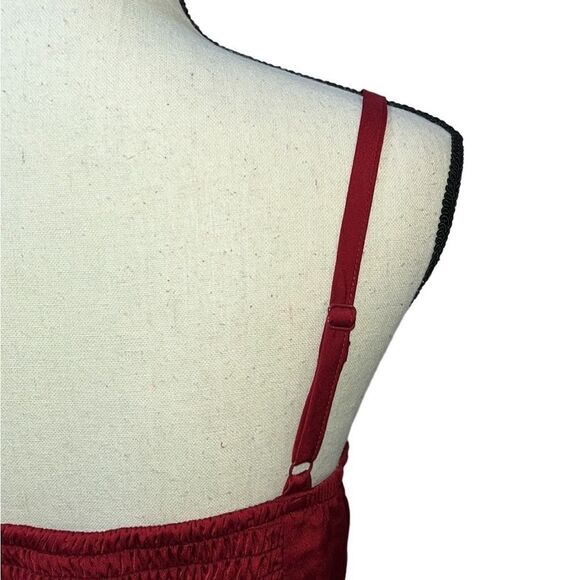 Torrid Satin Tie-Front Sleeveless Crop Top - Picture 9 of 12